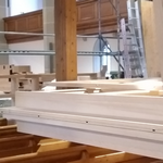 Foto vom Einbau der neuen Orgel in der Martinskirche
