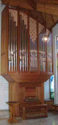 Foto der Orgel in der Auferstehungskirche