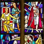 Foto von Kirchenfenstern der Martinskirche